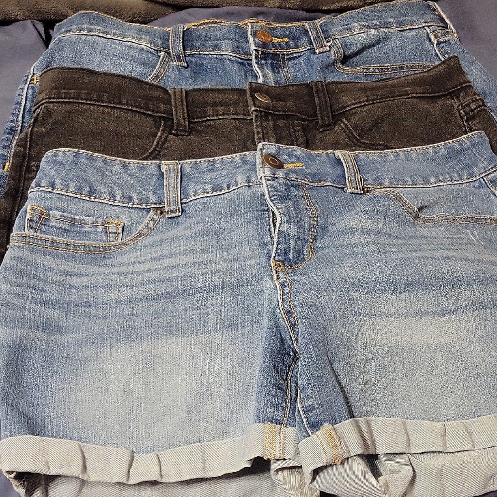 Old Navy Women's Jean Shorts - Light Blue, Dark Blue, and Black